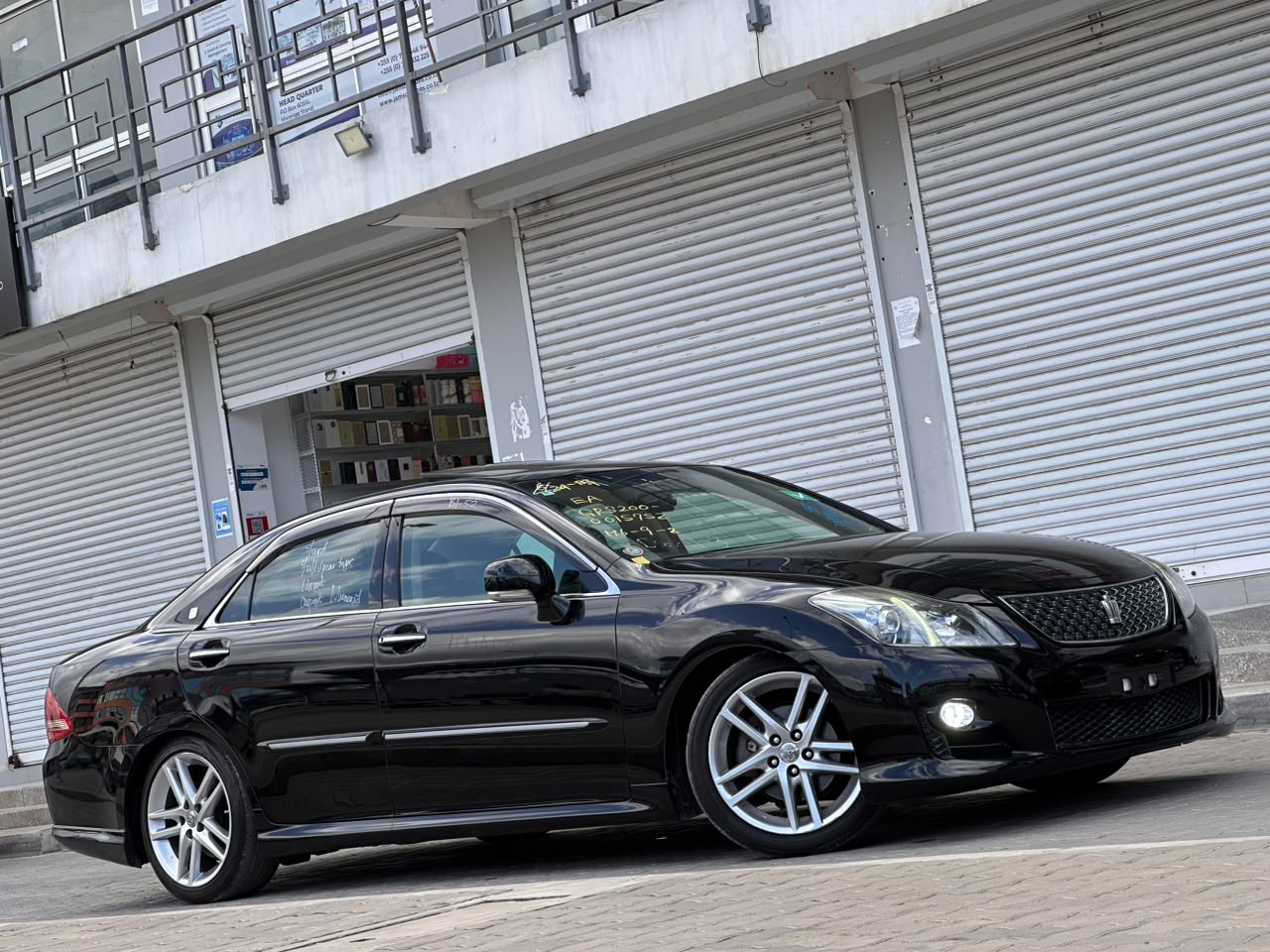 TOYOTA CROWN ATHLETE